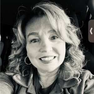 Meet your Posher, Tina